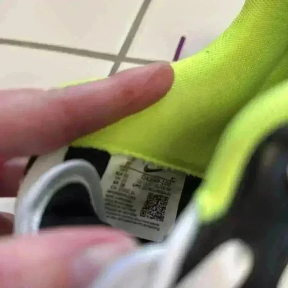 Nike Air Force 1 Lv8 Graffiti Size 7Y - Picture 8 of 10